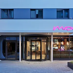 https://moxy-hamburg-altona.hamburg-hotels-de.com